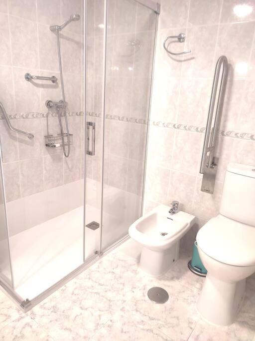 Charming & Spacious Apartment In Historic Centre & Short Walk To Beach Alicante Exteriér fotografie