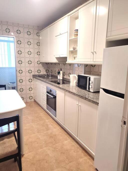 Charming & Spacious Apartment In Historic Centre & Short Walk To Beach Alicante Exteriér fotografie